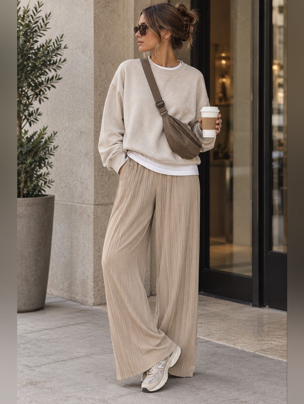 Uniqlo Plisse Wide Leg Pants Beige Minimalist Clean Girl Quiet Luxury Boho S/M - Picture 2 of 11